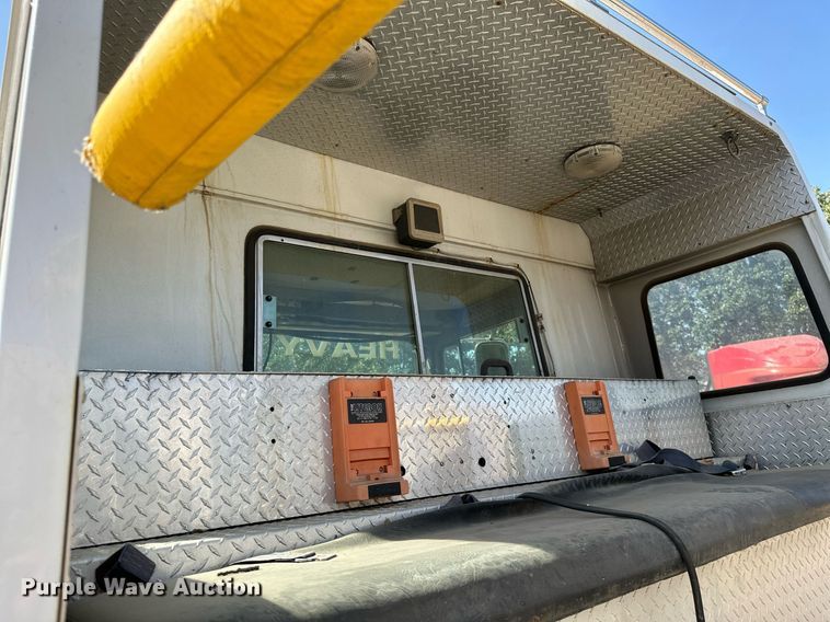 image for item ML9108 1985 Mack MC686FC  rescue vehicle