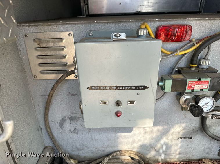 image for item ML9108 1985 Mack MC686FC  rescue vehicle