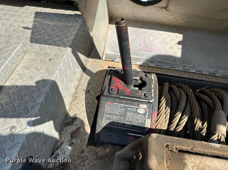 image for item ML9108 1985 Mack MC686FC  rescue vehicle