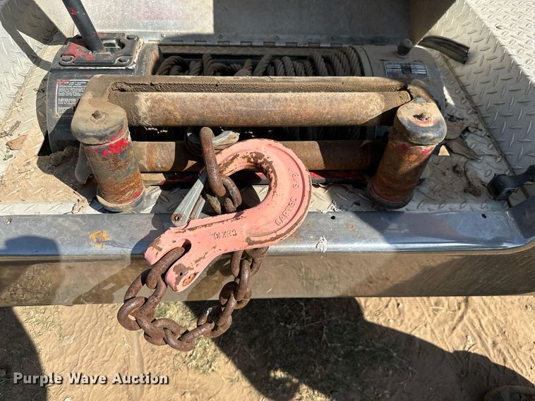 image for item ML9108 1985 Mack MC686FC  rescue vehicle