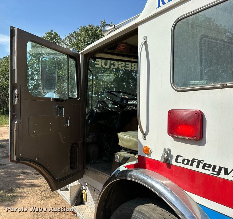 image for item ML9108 1985 Mack MC686FC  rescue vehicle