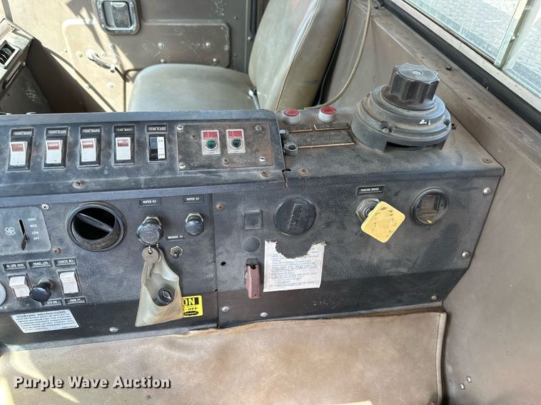 image for item ML9108 1985 Mack MC686FC  rescue vehicle