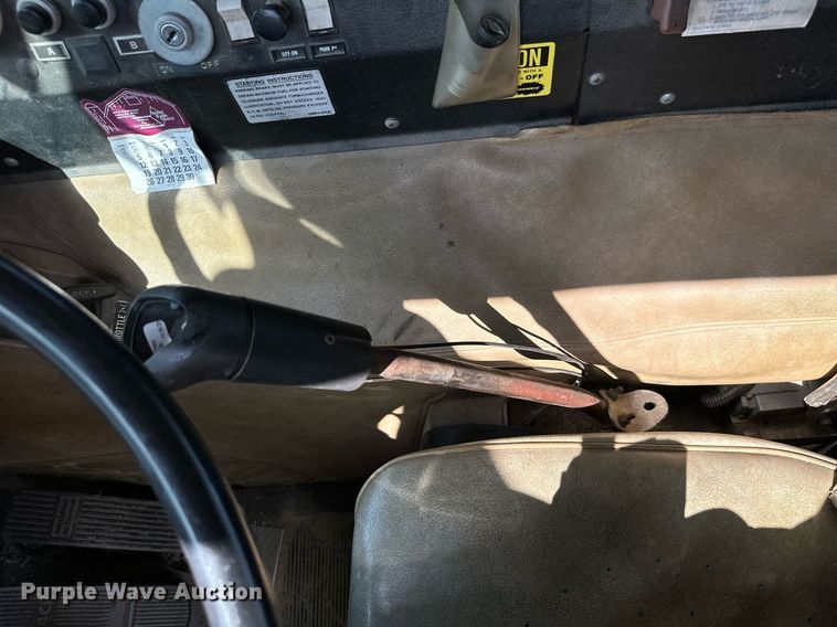 image for item ML9108 1985 Mack MC686FC  rescue vehicle