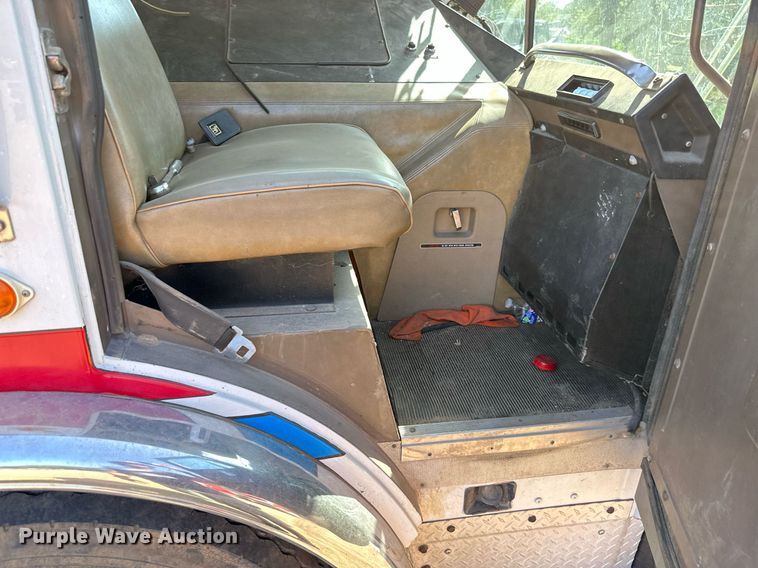 image for item ML9108 1985 Mack MC686FC  rescue vehicle