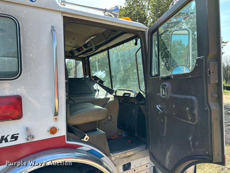 image for item ML9108 1985 Mack MC686FC  rescue vehicle