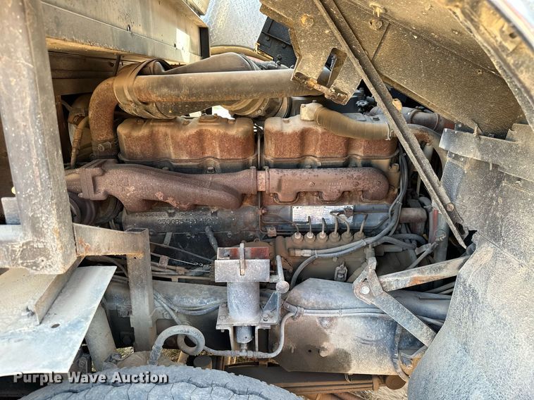 image for item ML9108 1985 Mack MC686FC  rescue vehicle