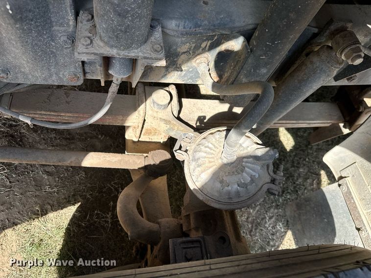 image for item ML9108 1985 Mack MC686FC  rescue vehicle