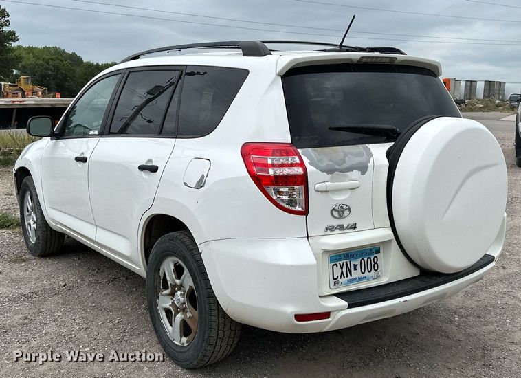 image for item MQ9401 2012 Toyota RAV4  SUV