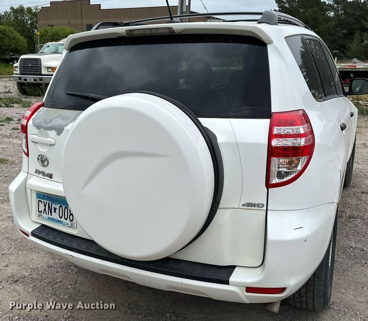 image for item MQ9401 2012 Toyota RAV4  SUV