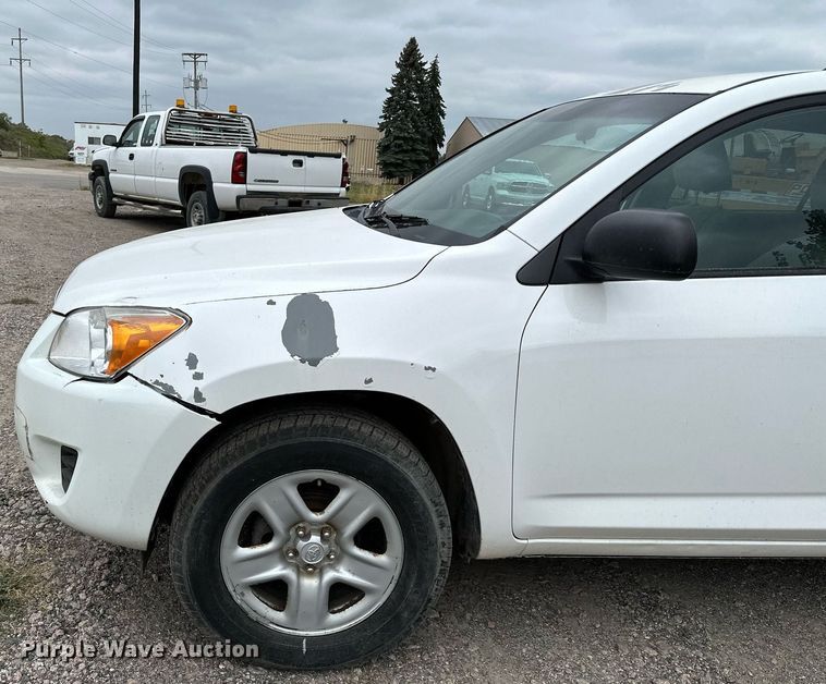 image for item MQ9401 2012 Toyota RAV4  SUV