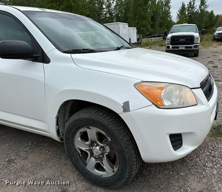 image for item MQ9401 2012 Toyota RAV4  SUV