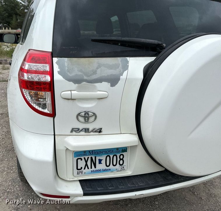 image for item MQ9401 2012 Toyota RAV4  SUV