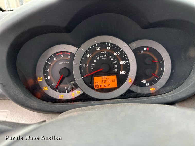 image for item MQ9401 2012 Toyota RAV4  SUV