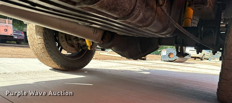 image for item MQ9437 2015 Chevrolet Silverado 2500  Crew Cab pickup truck