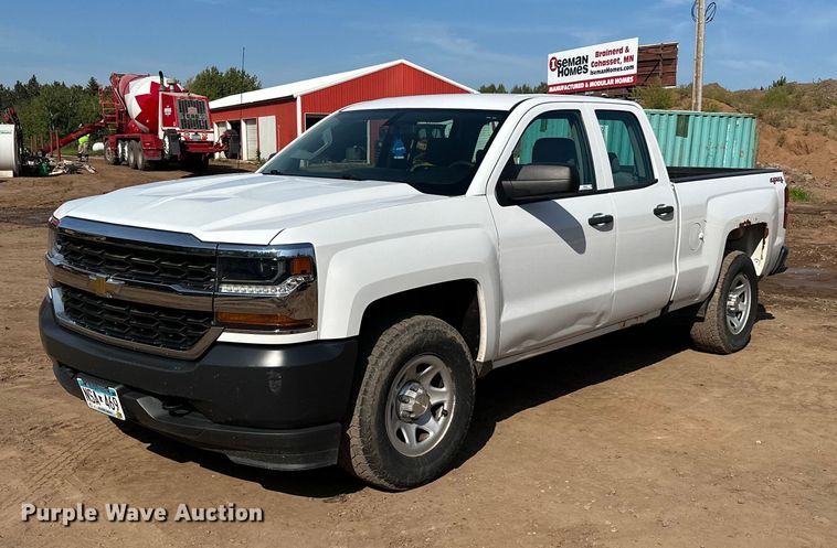 image for item MQ9438 2016 Chevrolet Silverado 1500  Double Cab pickup truck