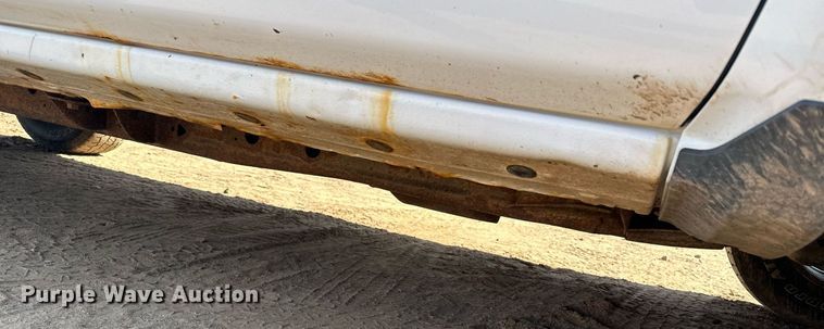 image for item MQ9438 2016 Chevrolet Silverado 1500  Double Cab pickup truck