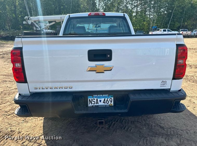 image for item MQ9438 2016 Chevrolet Silverado 1500  Double Cab pickup truck