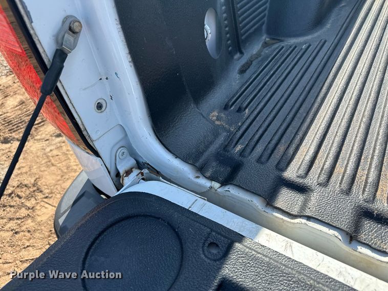 image for item MQ9438 2016 Chevrolet Silverado 1500  Double Cab pickup truck