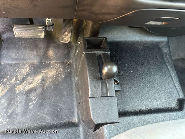 image for item MQ9438 2016 Chevrolet Silverado 1500  Double Cab pickup truck