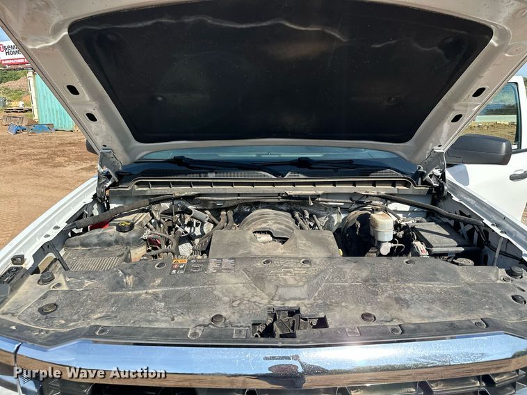 image for item MQ9438 2016 Chevrolet Silverado 1500  Double Cab pickup truck