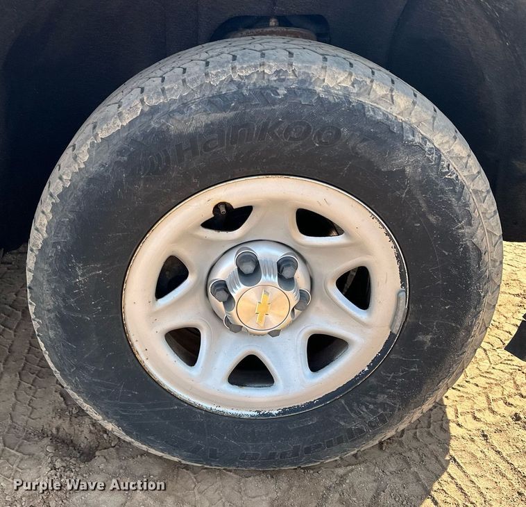 image for item MQ9438 2016 Chevrolet Silverado 1500  Double Cab pickup truck