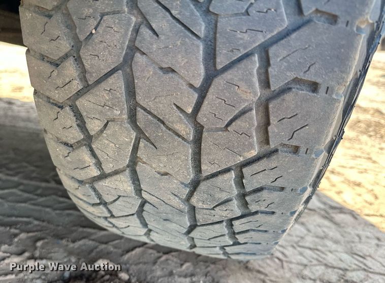 image for item MQ9438 2016 Chevrolet Silverado 1500  Double Cab pickup truck