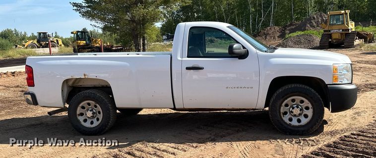 image for item MQ9439 2012 Chevrolet Silverado 1500  pickup truck