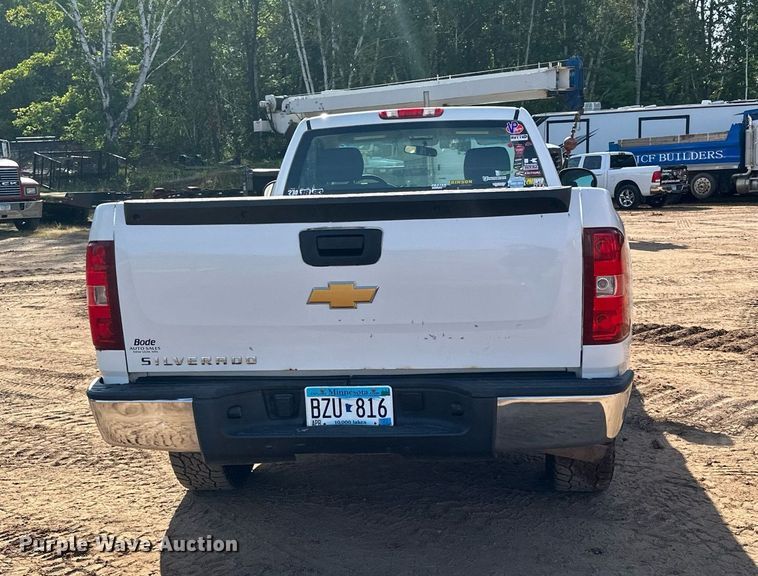 image for item MQ9439 2012 Chevrolet Silverado 1500  pickup truck