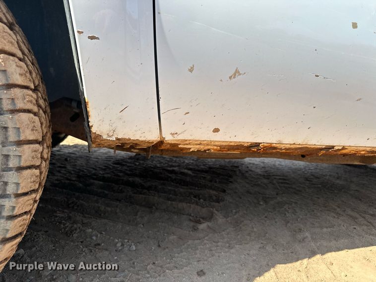 image for item MQ9439 2012 Chevrolet Silverado 1500  pickup truck