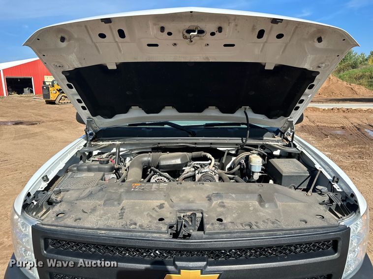 image for item MQ9439 2012 Chevrolet Silverado 1500  pickup truck