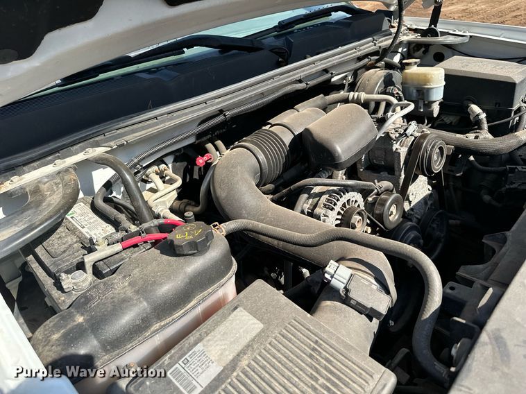 image for item MQ9439 2012 Chevrolet Silverado 1500  pickup truck