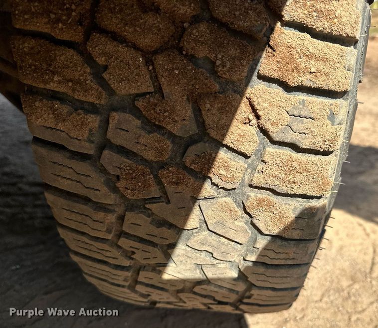 image for item MQ9439 2012 Chevrolet Silverado 1500  pickup truck