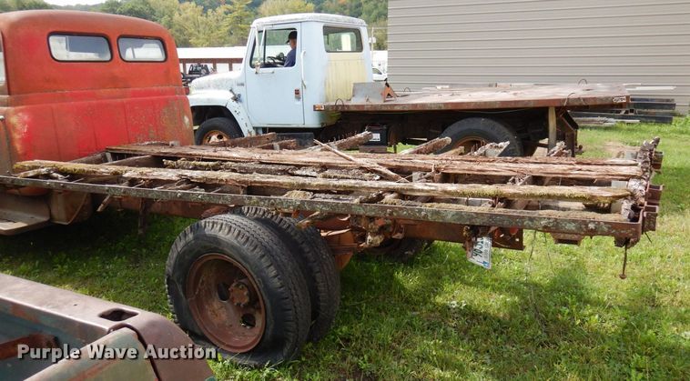 image for item MQ9471 1950 International L-162  pickup truck cab and chassis