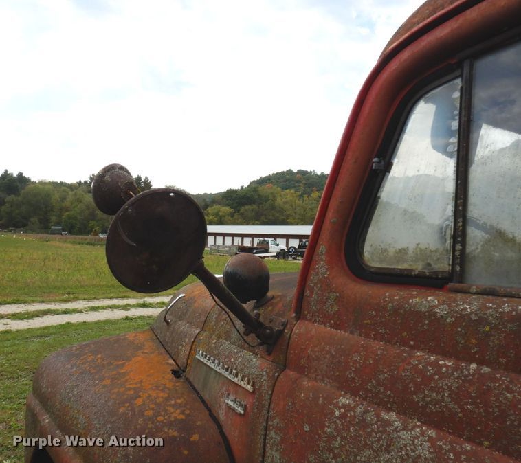 image for item MQ9471 1950 International L-162  pickup truck cab and chassis