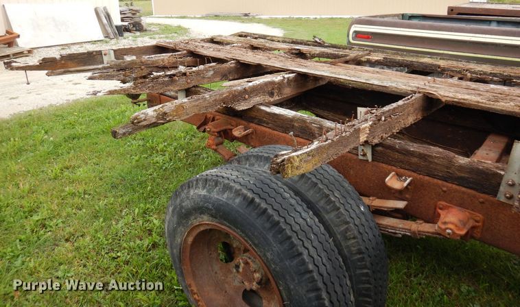 image for item MQ9471 1950 International L-162  pickup truck cab and chassis