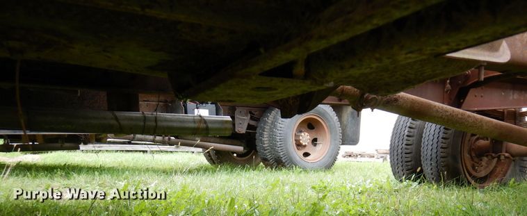 image for item MQ9471 1950 International L-162  pickup truck cab and chassis