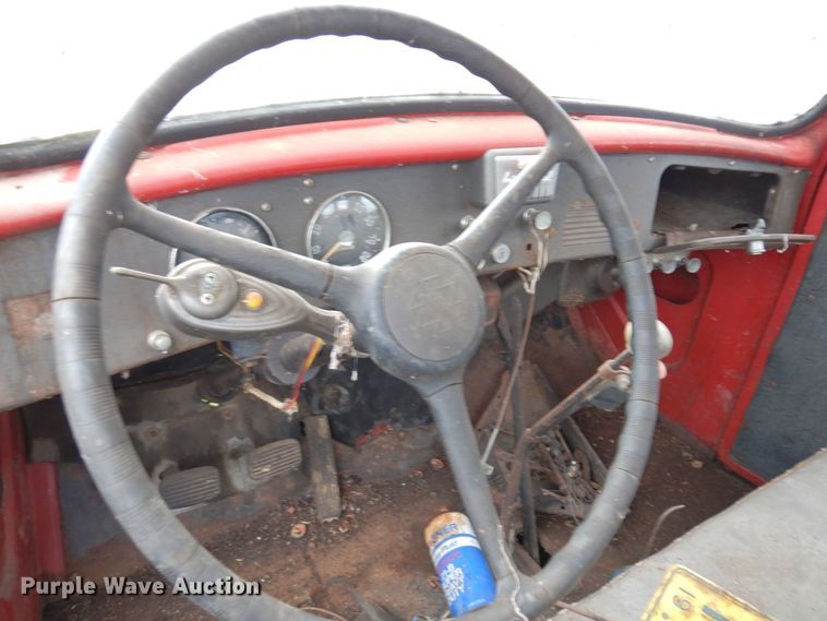 image for item MQ9471 1950 International L-162  pickup truck cab and chassis