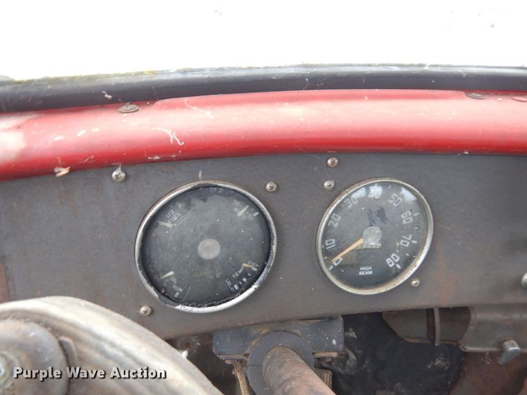 image for item MQ9471 1950 International L-162  pickup truck cab and chassis