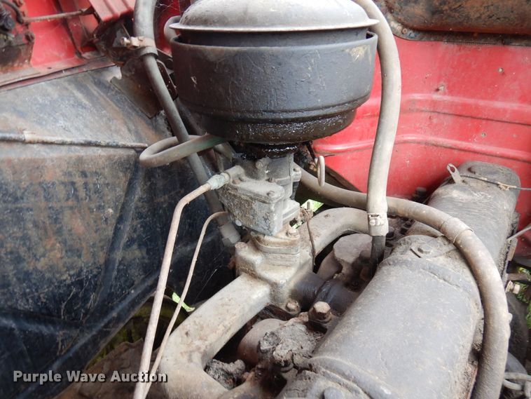 image for item MQ9471 1950 International L-162  pickup truck cab and chassis