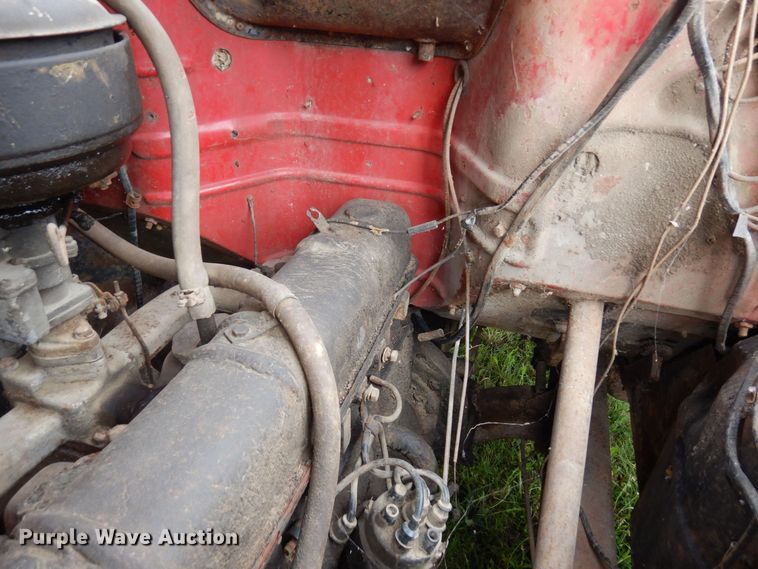 image for item MQ9471 1950 International L-162  pickup truck cab and chassis