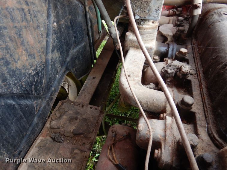 image for item MQ9471 1950 International L-162  pickup truck cab and chassis