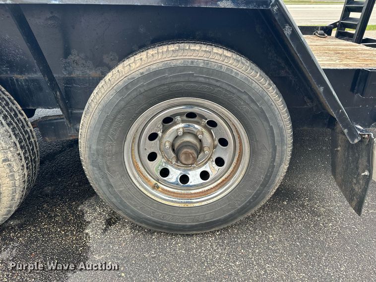 image for item MQ9476 2006 Felling  equipment trailer