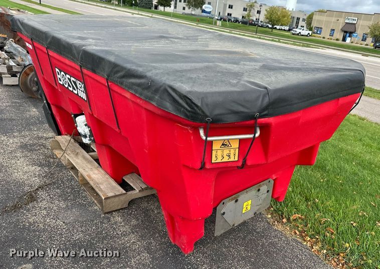 image for item MQ9480 Boss VBX8000  spreader