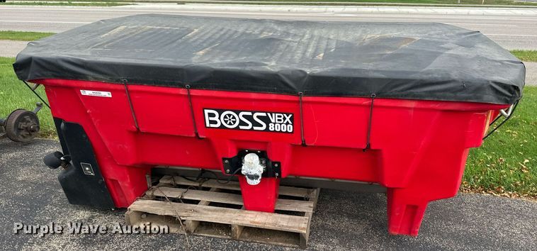 image for item MQ9480 Boss VBX8000  spreader