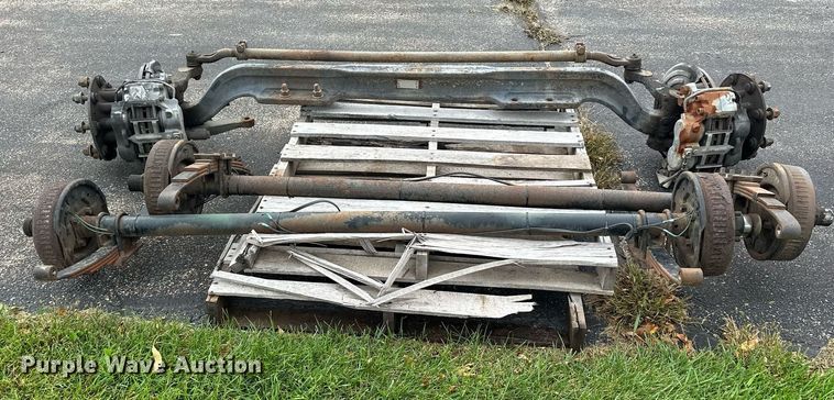 image for item MQ9481 (3) axles