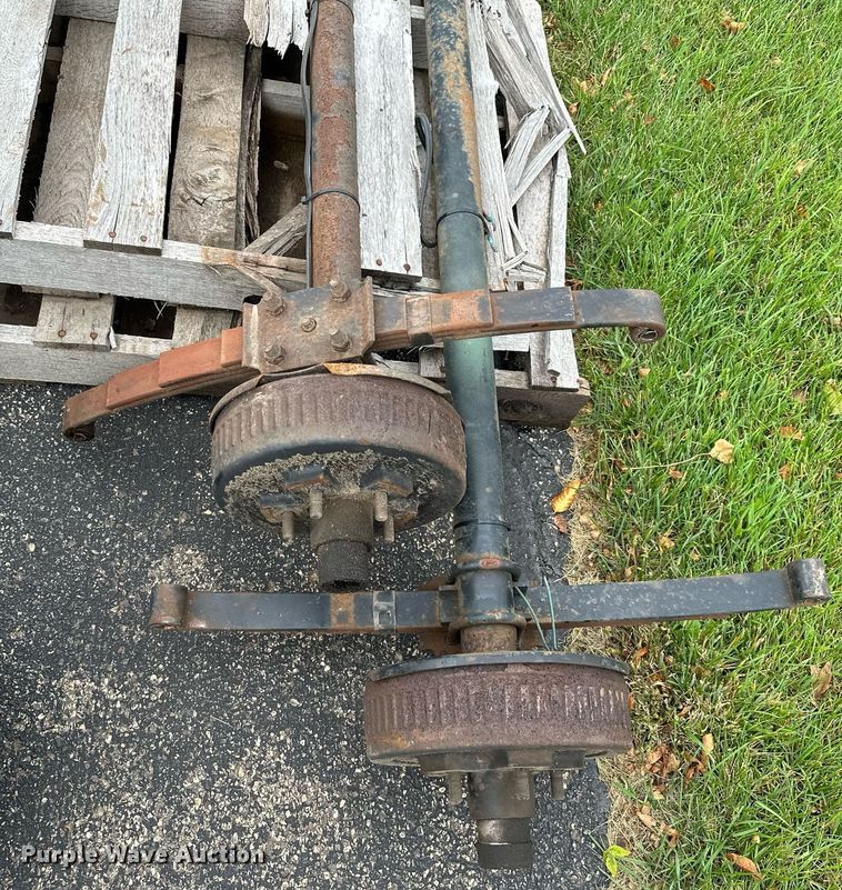 image for item MQ9481 (3) axles