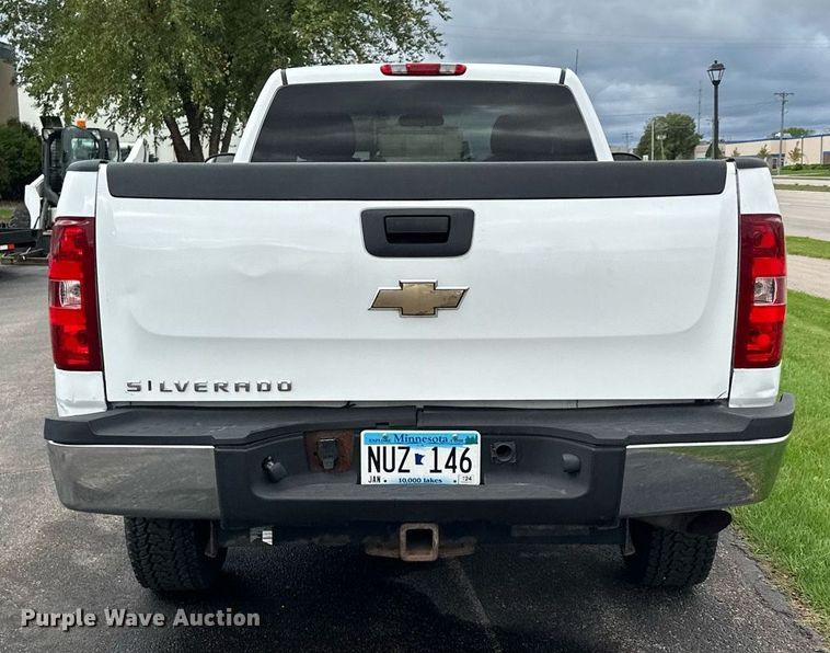 image for item MQ9483 2009 Chevrolet Silverado 2500HD  pickup truck