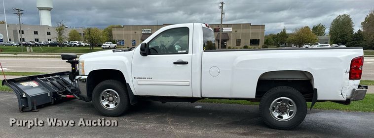 image for item MQ9483 2009 Chevrolet Silverado 2500HD  pickup truck
