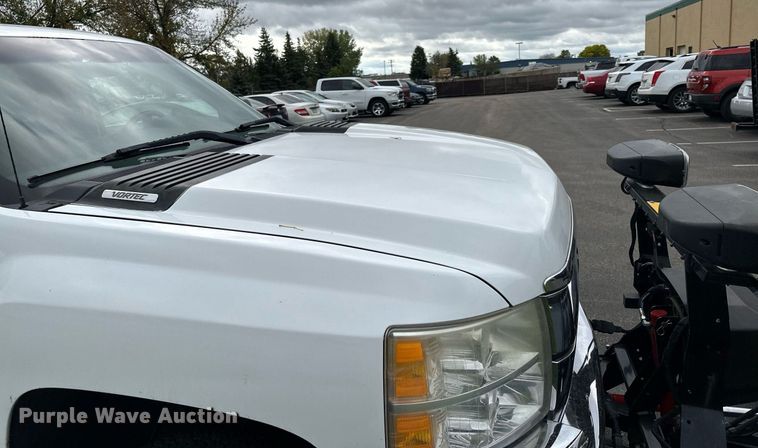 image for item MQ9483 2009 Chevrolet Silverado 2500HD  pickup truck