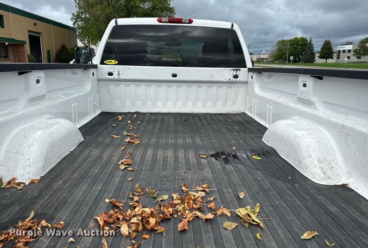 image for item MQ9483 2009 Chevrolet Silverado 2500HD  pickup truck